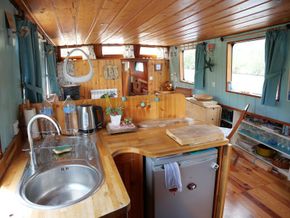 Dutch Barge Tjalk live aboard barge - Interior