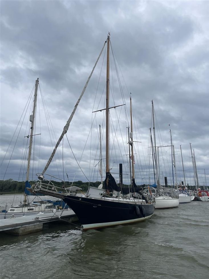 Cheoy Lee 42 Ketch for sale UK, Cheoy Lee boats for sale, Cheoy Lee ...