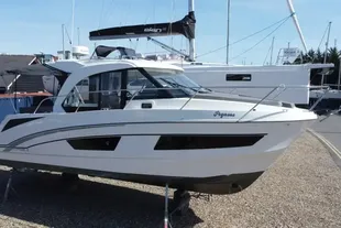 2023 Beneteau Antares 9