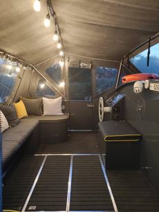 2019 70ft x 12ft6&rsquo;&rsquo; Widebeam built by Collingwood &lsquo;&rsquo;Bumblebee&rsquo;&rsquo;