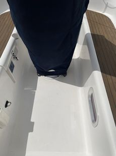 Beautifully maintained Dufour 32 Classic wheel steering shoal draft