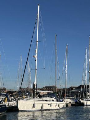 2007 Bavaria 37 Cruiser 7