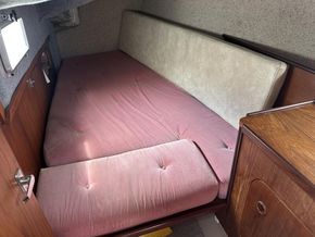1981 Beneteau First 35 30