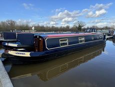 Lazydaze, 46ft Cruiser style narrowboat, 2005