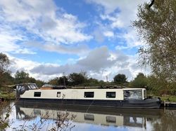 58' 2015 Cruiser Stern narrowboat