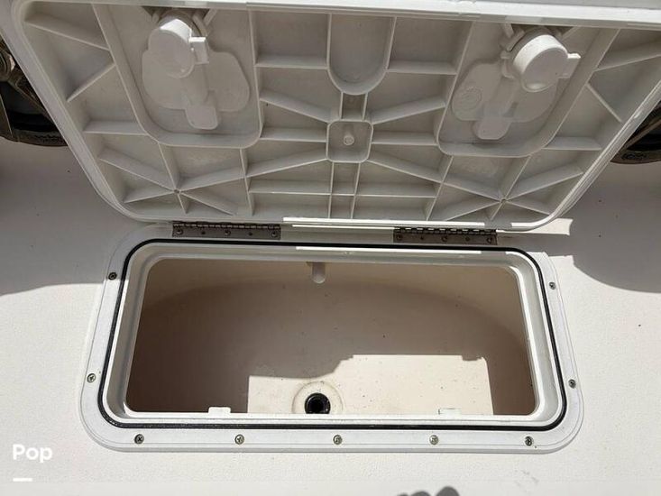 2016 NauticStar 223 DC Sport Deck