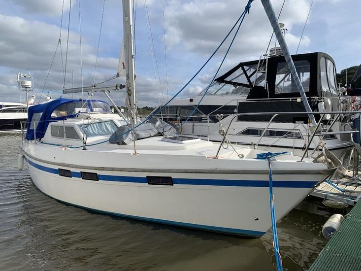 1987 Southerly 100 Lift Keel Cruiser