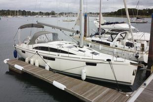 2020 Bavaria Vision 42