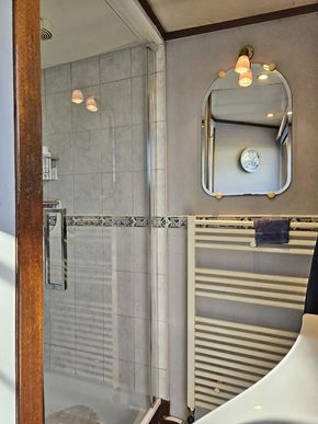 Luxe Motor 23.04 met CBB