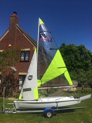 RS Feva XL 7050 - Pristine - New late 2018