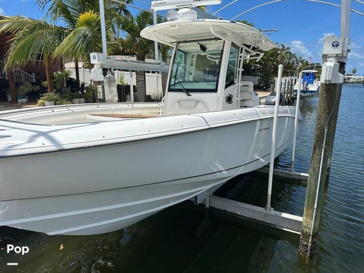 2011 Boston Whaler 320 outrage