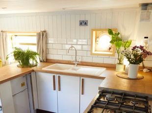 Dutch Barge BOUNTY 60 12ft &pound;130k London