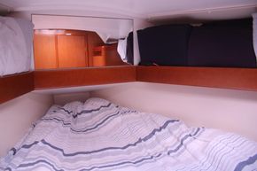 2010 Beneteau Oceanis 34 30
