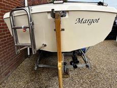 Stunning Cornish Shrimper 19