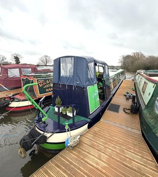 Tickety Boo - 62ft Semi Traditional