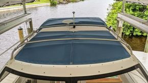 15 Bow   2017 Cutwater 242 Sport Coupe (1)