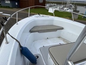 Triumph 21 Centre Console Fast Fisher - Foredeck
