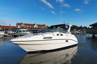 2000 Sealine 	S28 Sports Cruiser
