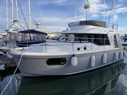 2017 Beneteau Swift Trawler 30