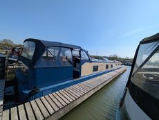 70' x 12' Cruiser Stern Wide Beam