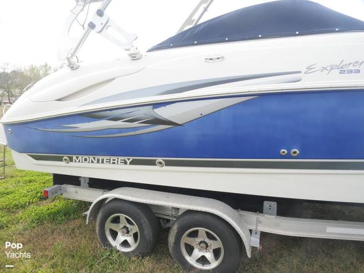 2004 Monterey 233 explorer