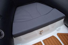 Excel Virago 350 RIB - bow cushion