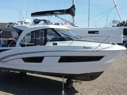 2023 Beneteau Antares 9