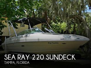 2006 Sea Ray 220 Sundeck