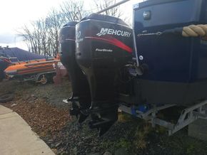 Hardy Fast Fisher 24 Fast Fisher - Engine