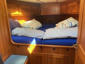 2004 Faurby  363 Deluxe 15