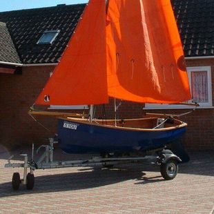 Stornoway 9 + combi road and launch trailer