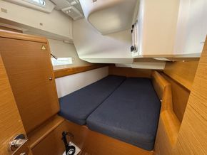 2013 Jeanneau Sun Odyssey 469 36