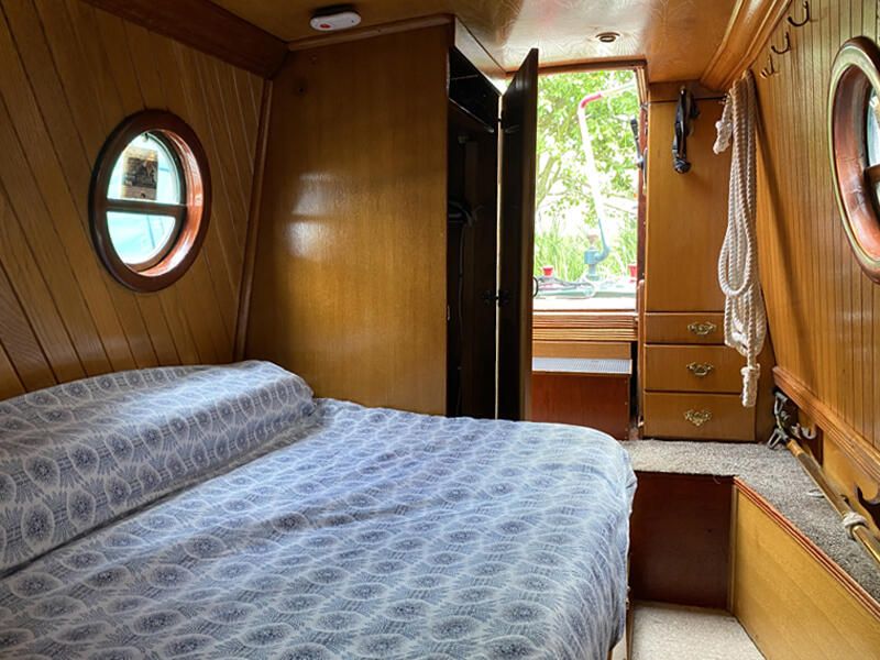 Bedroom Aft