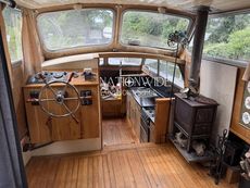 36ft by 9ft 6' Dutch Barge