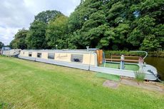 57ft 1974 Cruiser Stern Narrowboat built by Hancock & Lane