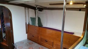 Starboard saloon bunk