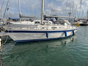 2000 Hallberg Rassy 34