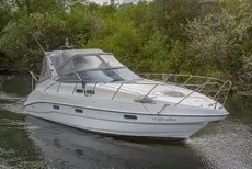 2004 Sealine S34