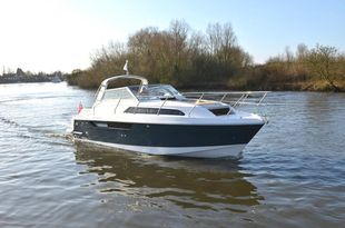 Broom 30 Coupe