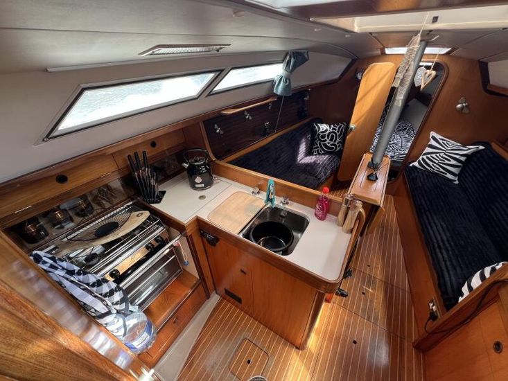 1987 Beneteau First 325