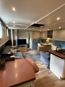 Pinder Dutch Barge, 57' x 13'6