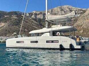 2023 Lagoon 55
