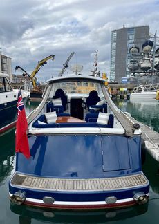 Solent Spear 35 - Rare Modern Classic Motor Yacht
