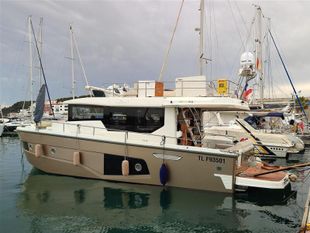 2014 Cranchi Eco Trawler 43
