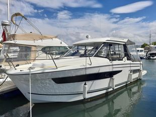 2022 Jeanneau Merry Fisher 895 Offshore