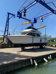 CARVER 26