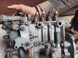 Fuel Pump 719175-51310 Yanmar good used