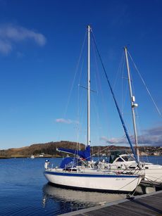Jeanneau Melody 34 Cruising Yacht
