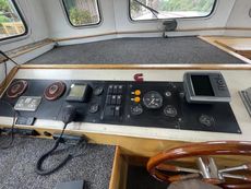 Lambon Hull Ltd Dutch Barge