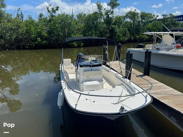 2023 Boston Whaler montauk 190